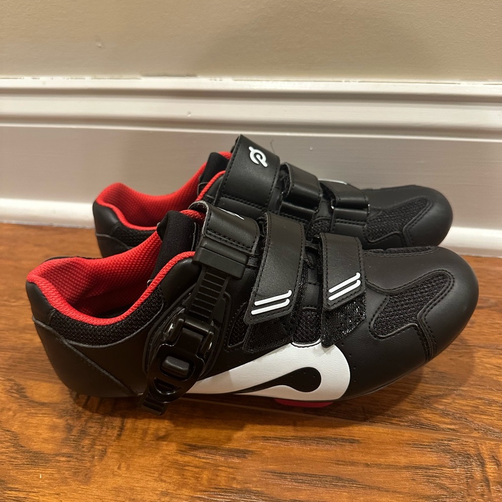 Peloton shoes size 39